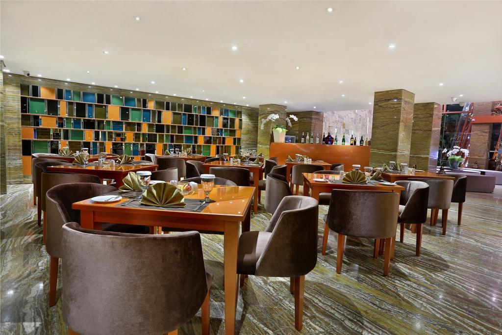 Mega Boutique Hotel Кута Экстерьер фото