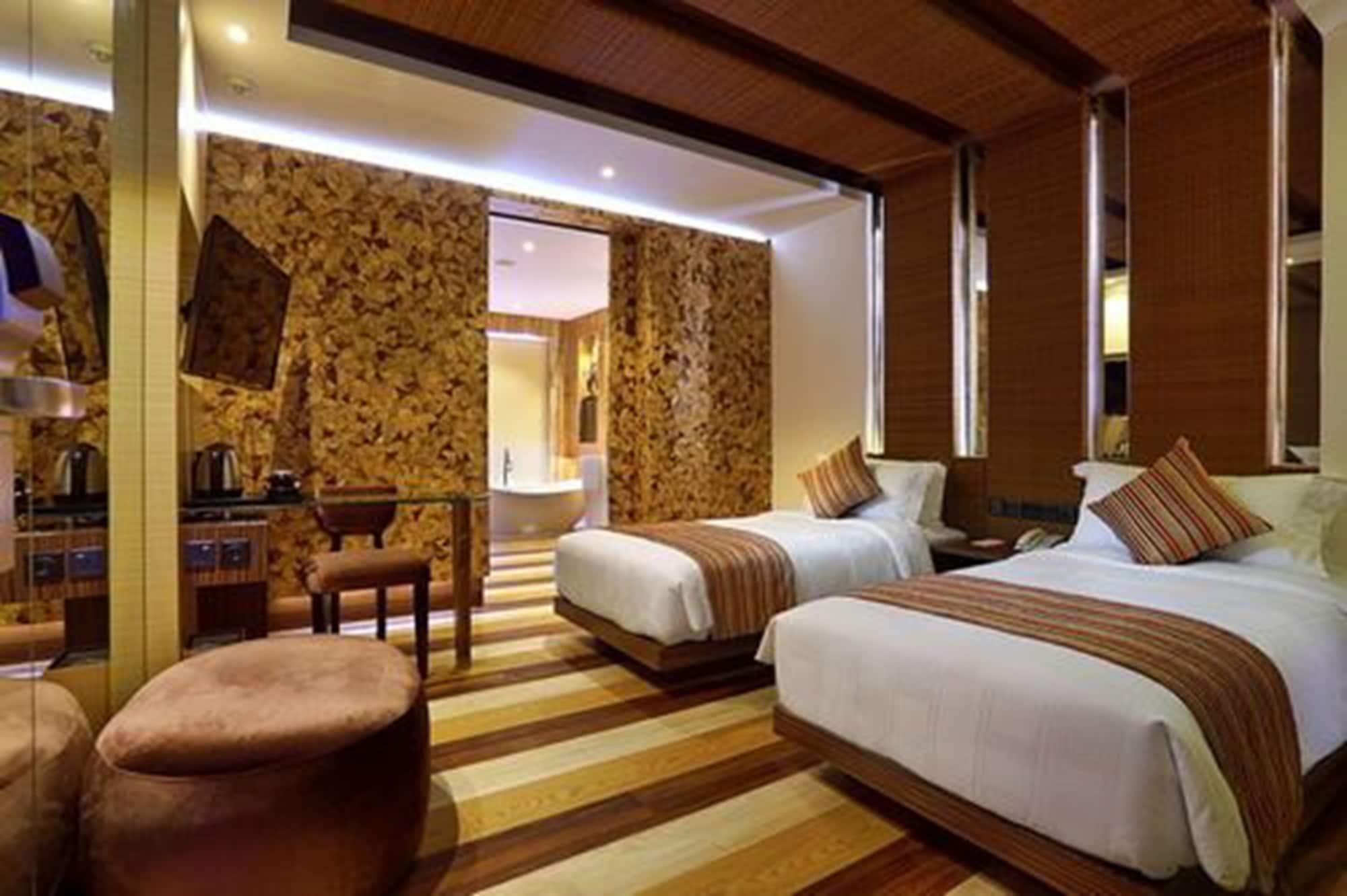 Mega Boutique Hotel Кута Экстерьер фото