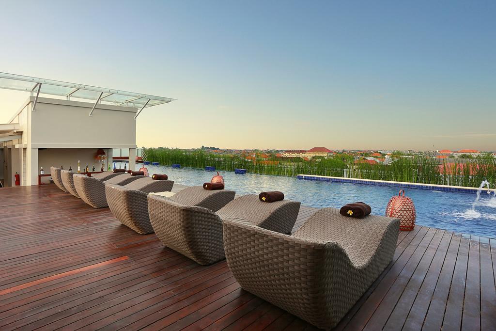 Mega Boutique Hotel Кута Экстерьер фото