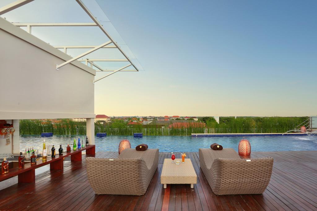 Mega Boutique Hotel Кута Экстерьер фото