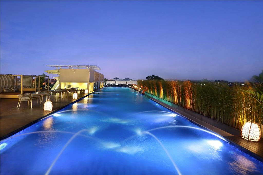Mega Boutique Hotel Кута Экстерьер фото