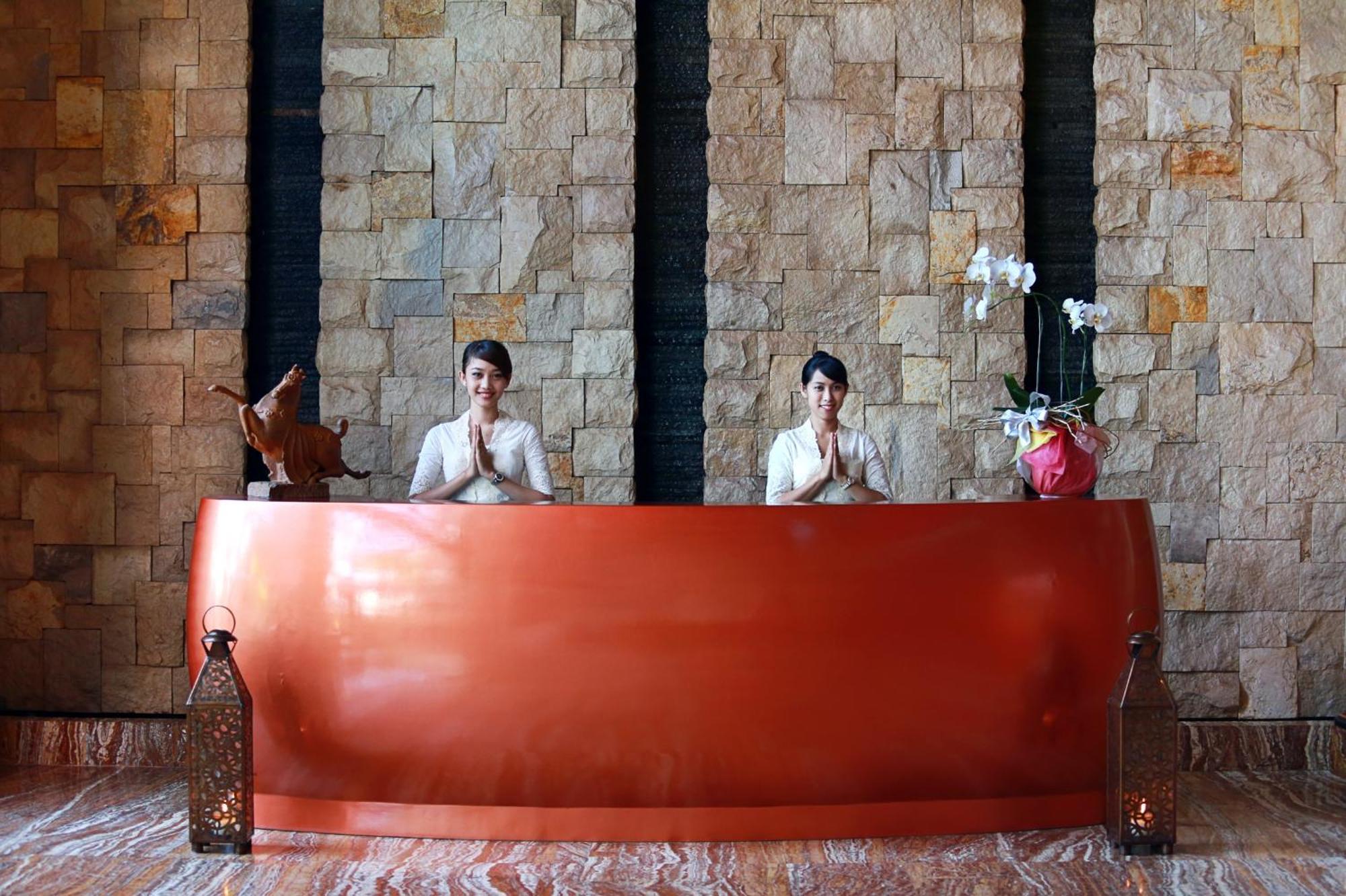 Mega Boutique Hotel Кута Экстерьер фото