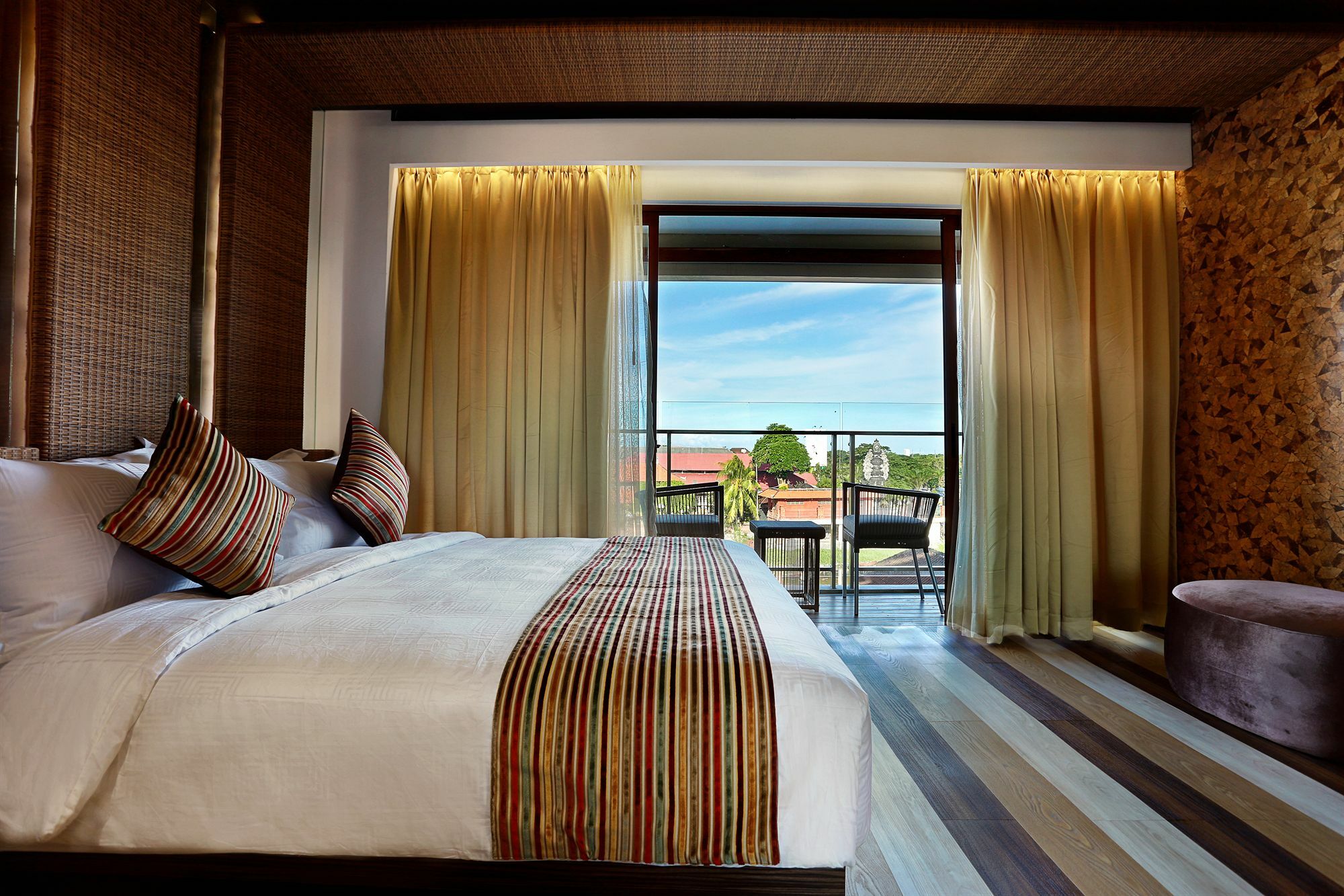 Mega Boutique Hotel Кута Экстерьер фото