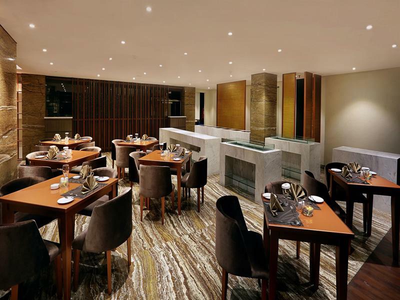 Mega Boutique Hotel Кута Экстерьер фото